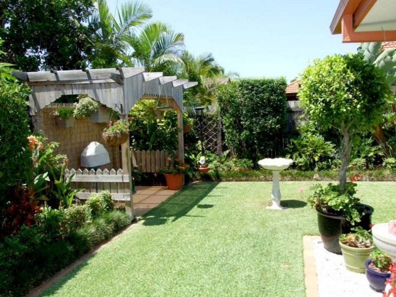 11 Bernini Drive, Coombabah QLD 4216