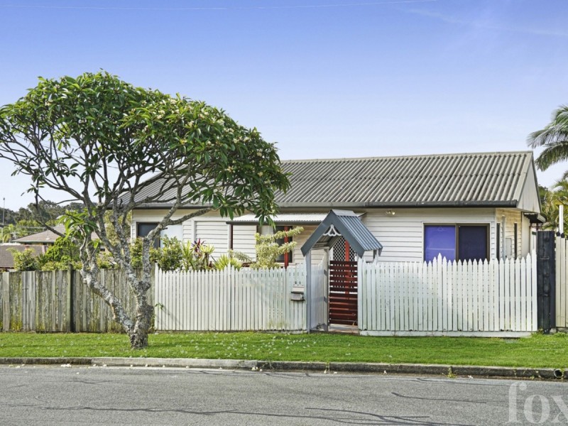 21 Kingsley Street, Labrador QLD 4215