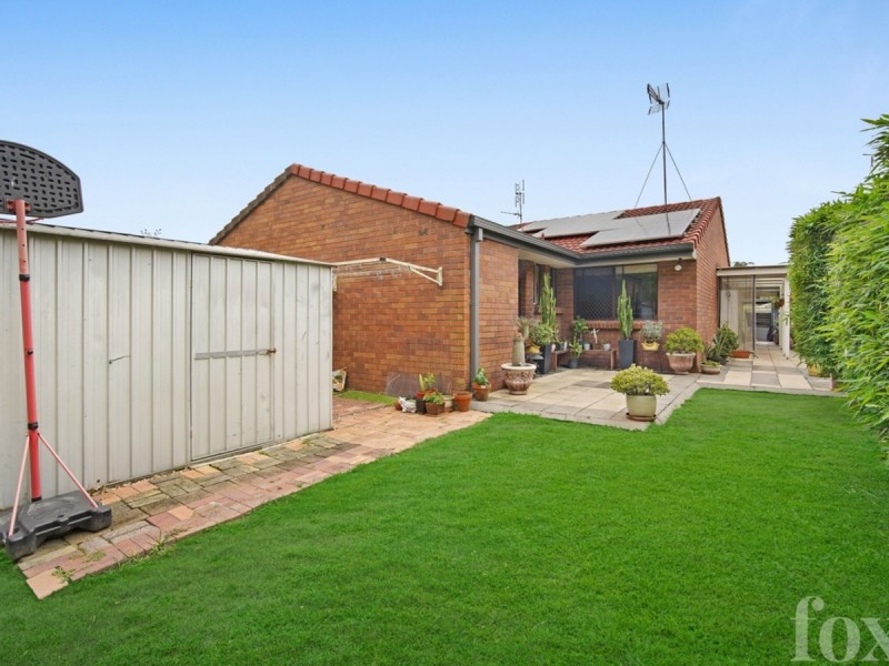 2/11 Telopea Street, Labrador QLD 4215