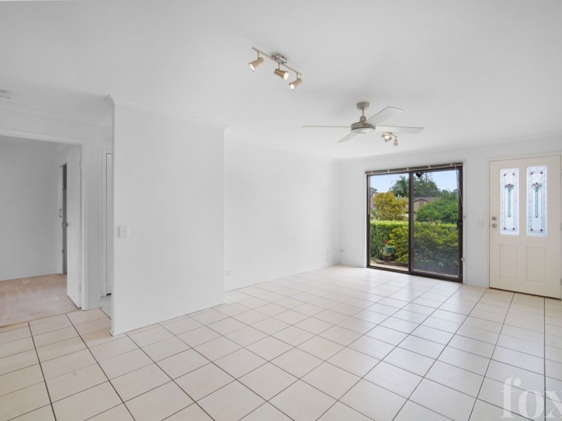 1/13 Senate Street, Labrador QLD 4215