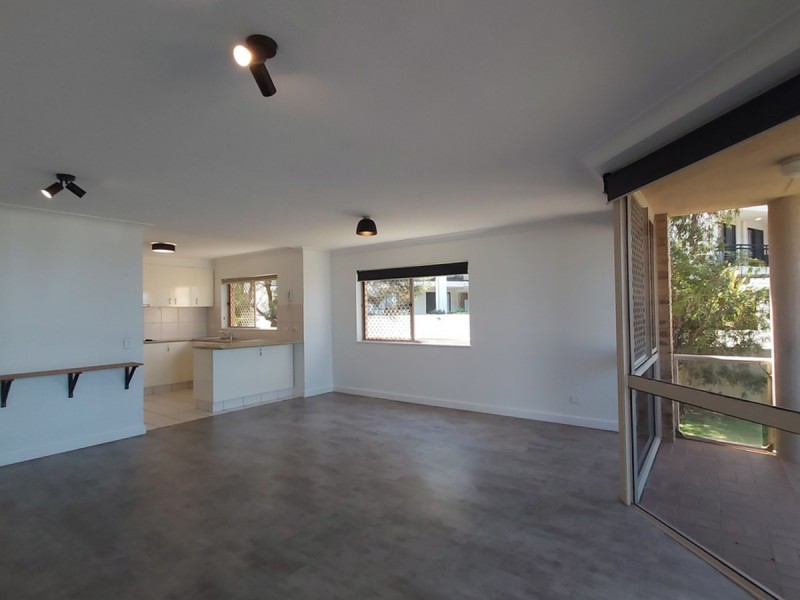 2/448 Marine Parade, Biggera Waters QLD 4216