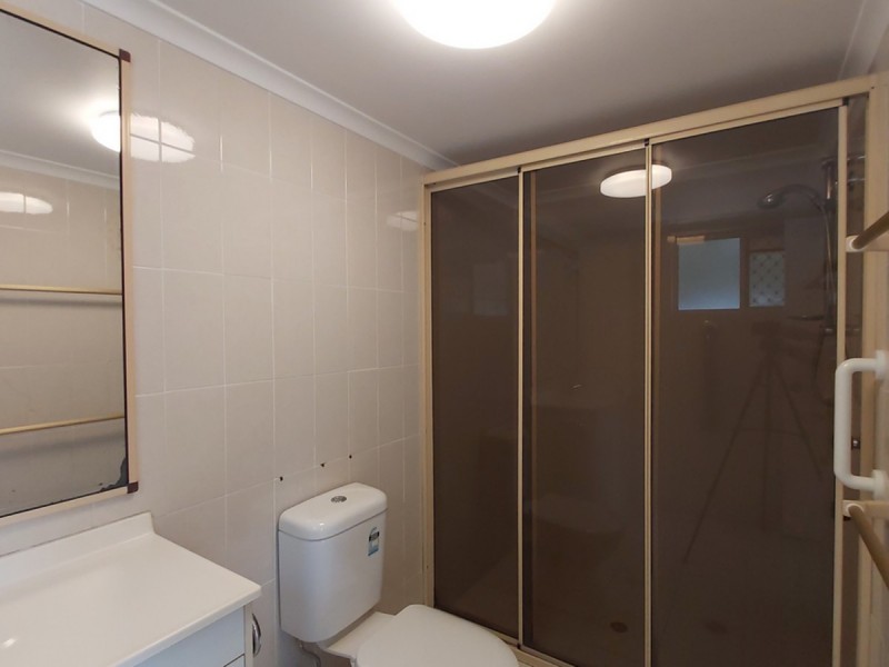 2/448 Marine Parade, Biggera Waters QLD 4216