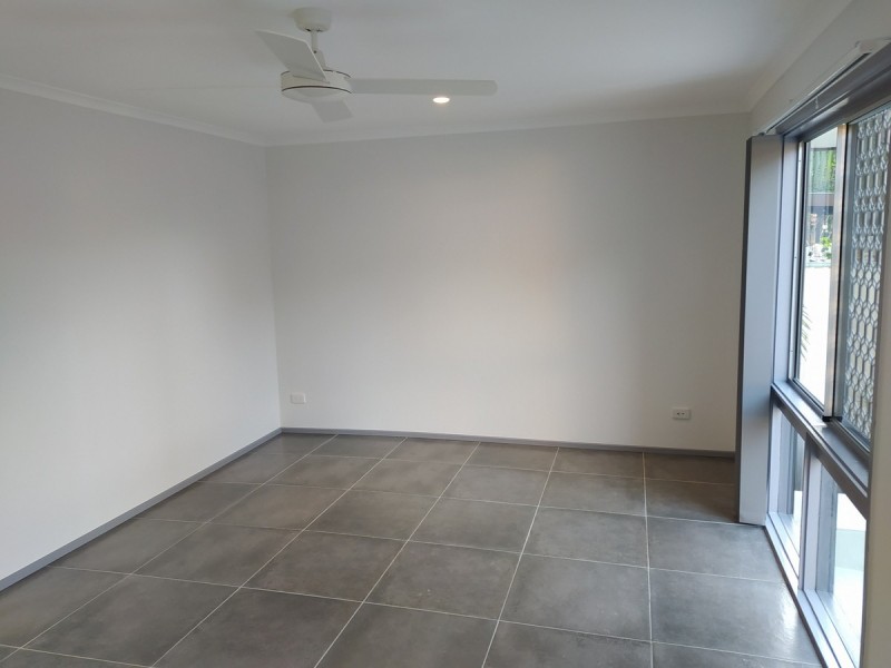 26 Gurrah Avenue, Southport QLD 4215