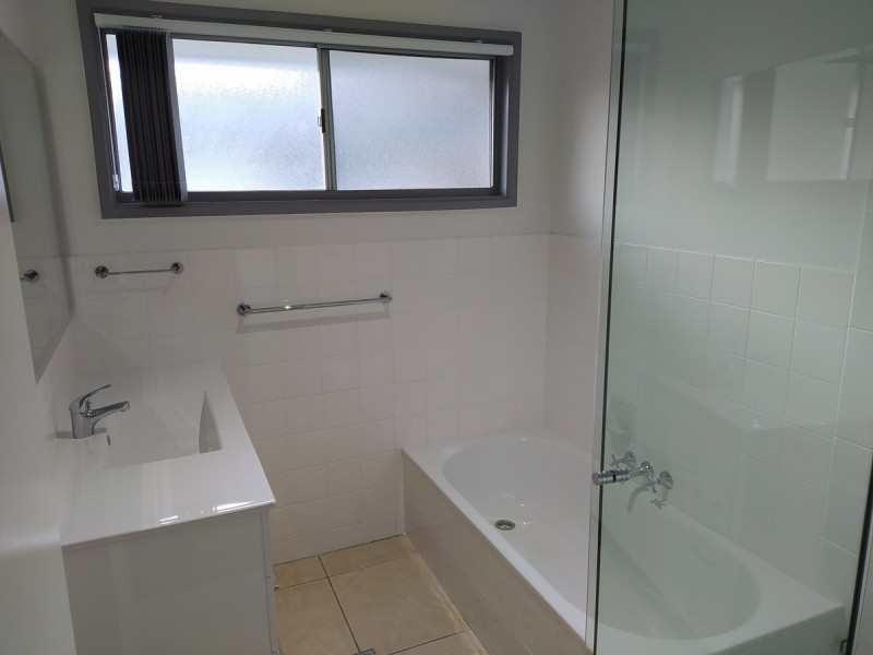 26 Gurrah Avenue, Southport QLD 4215