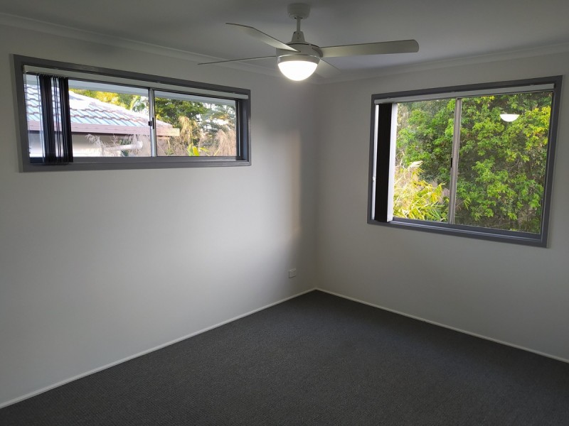 26 Gurrah Avenue, Southport QLD 4215