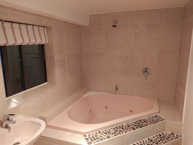 26 Gurrah Avenue, Southport QLD 4215