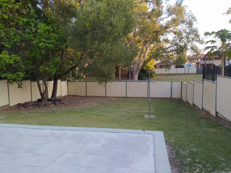 26 Gurrah Avenue, Southport QLD 4215