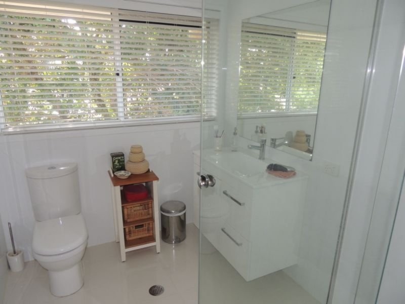 1 Hook Court, Arundel QLD 4214