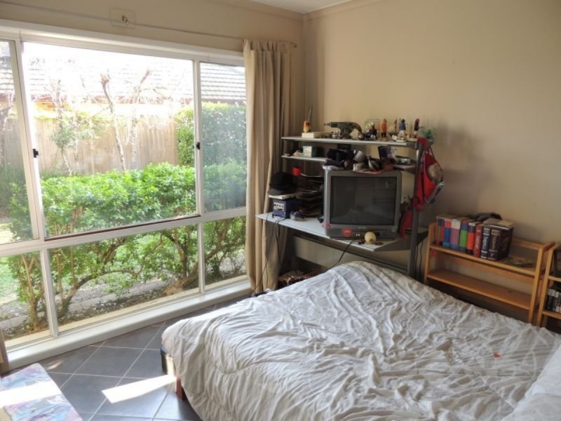 1 Hook Court, Arundel QLD 4214