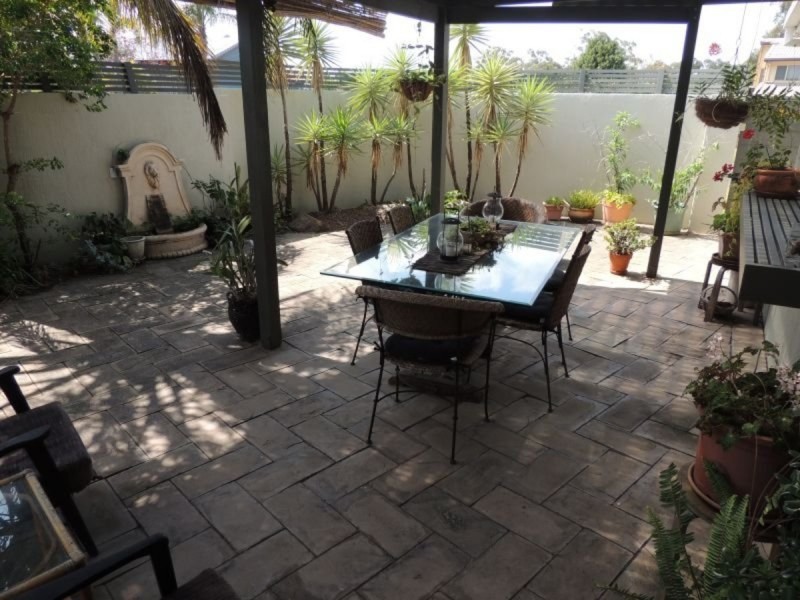 1 Hook Court, Arundel QLD 4214