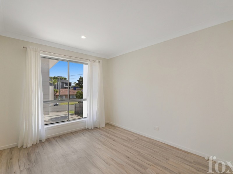 2/123 Falconer Street, Southport QLD 4215