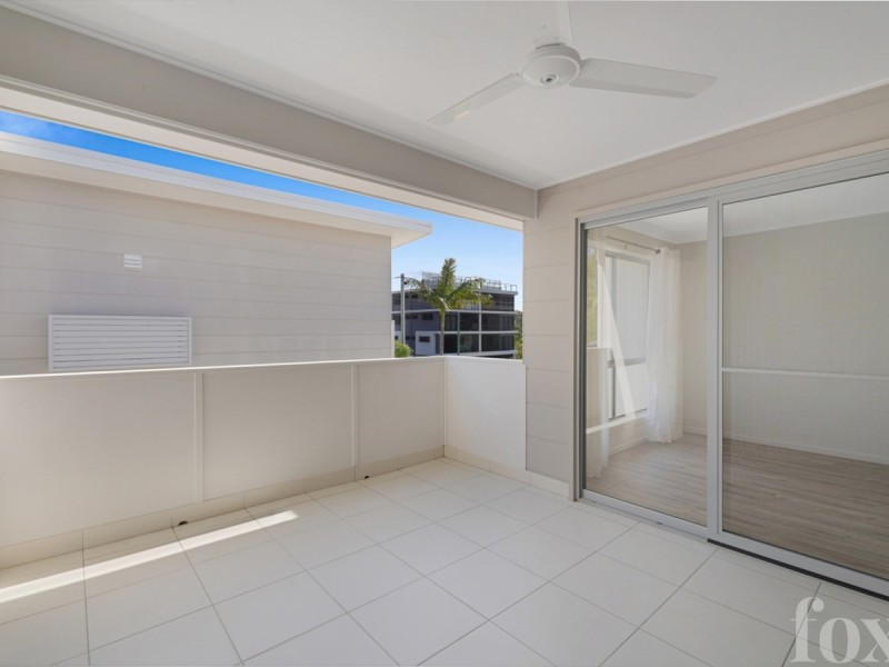 2/123 Falconer Street, Southport QLD 4215