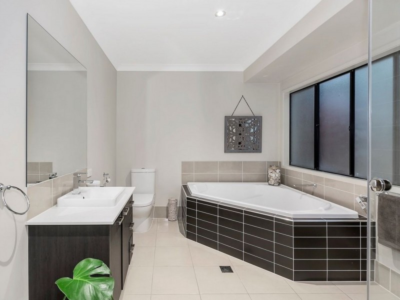 26 Wolseley Way, Upper Coomera QLD 4209