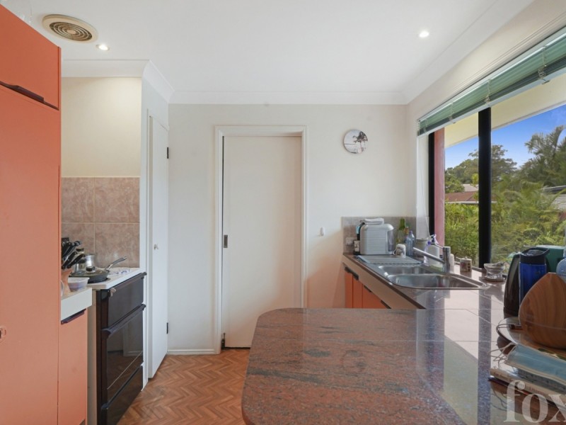1/10 Burwood Court, Labrador QLD 4215