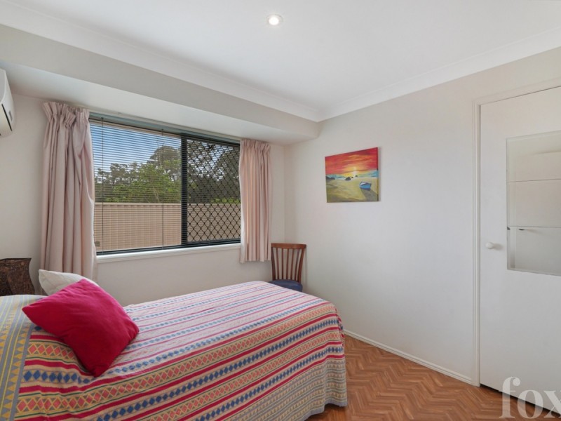 1/10 Burwood Court, Labrador QLD 4215