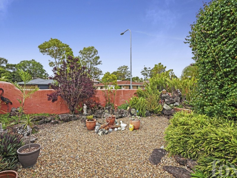 1/10 Burwood Court, Labrador QLD 4215