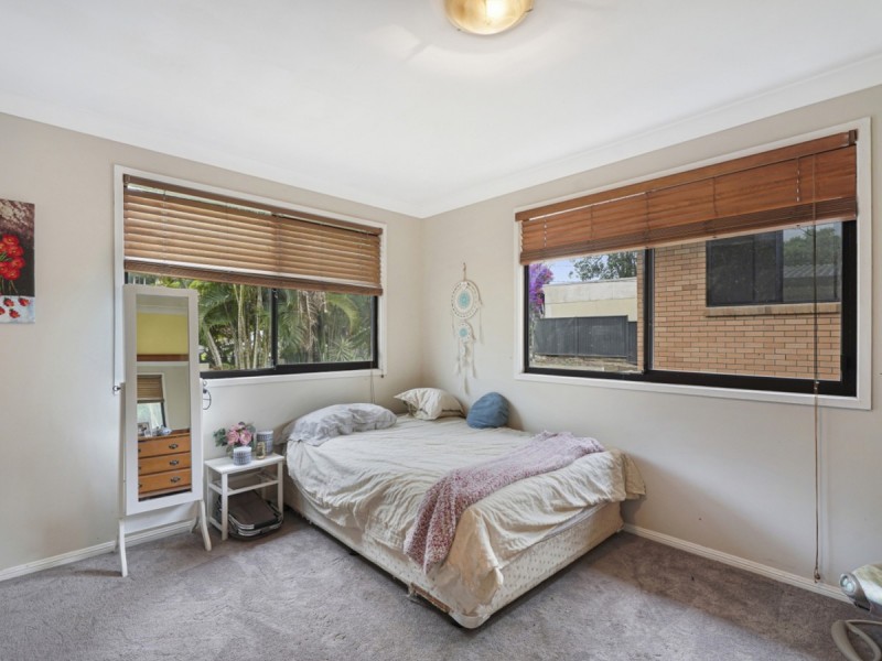 22 Golden Crescent, Southport QLD 4215