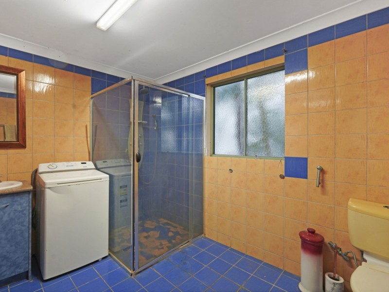 22 Golden Crescent, Southport QLD 4215