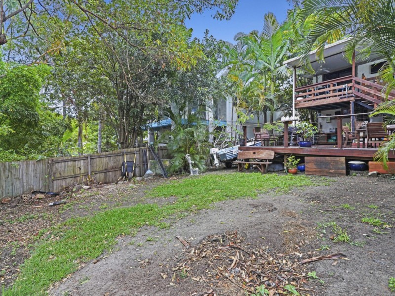 22 Golden Crescent, Southport QLD 4215