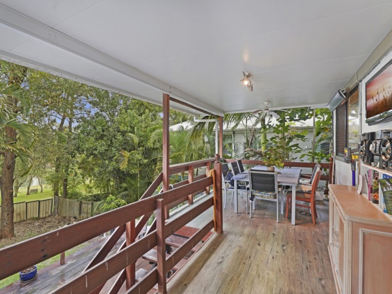 22 Golden Crescent, Southport QLD 4215