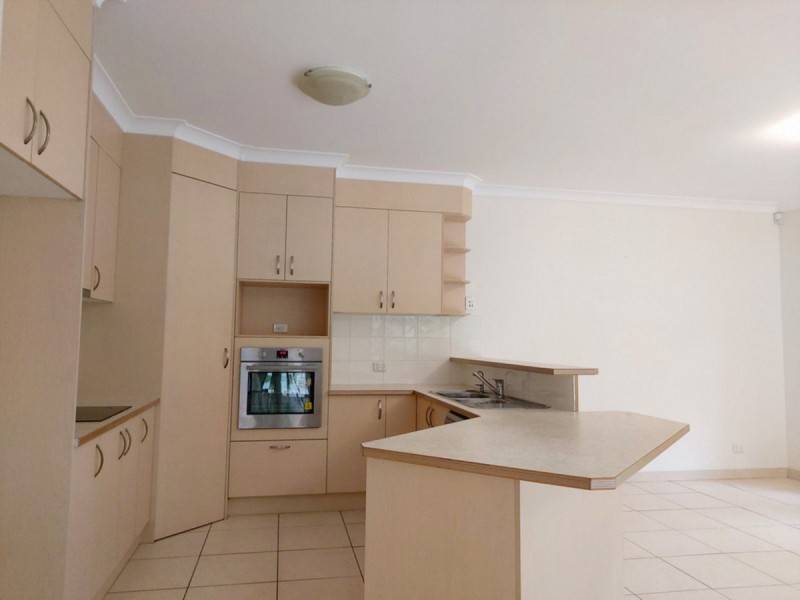 3 Banbrook Court, Molendinar QLD 4214
