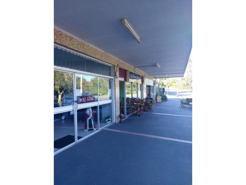 2/5 Caroline Avenue, Southport QLD 4215