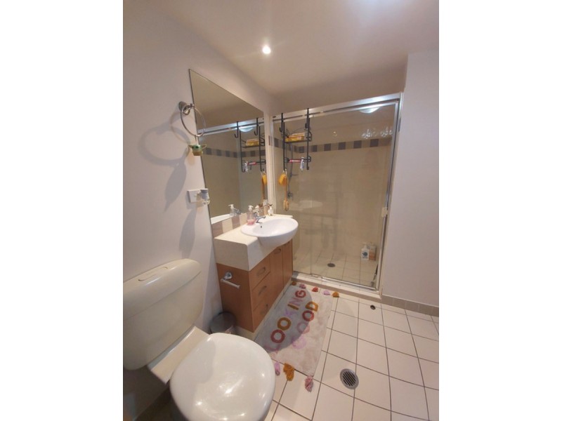 18/3 Sunset Boulevard, Surfers Paradise QLD 4217