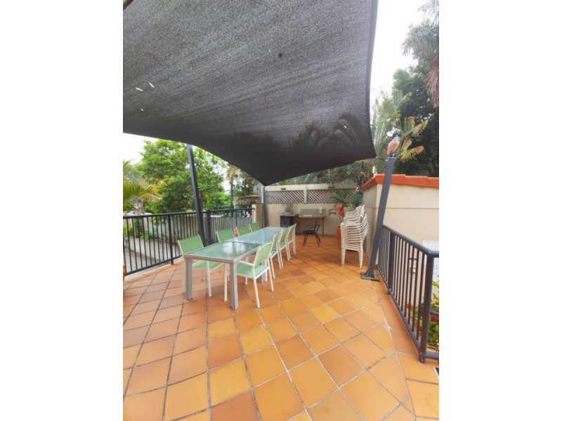 18/3 Sunset Boulevard, Surfers Paradise QLD 4217