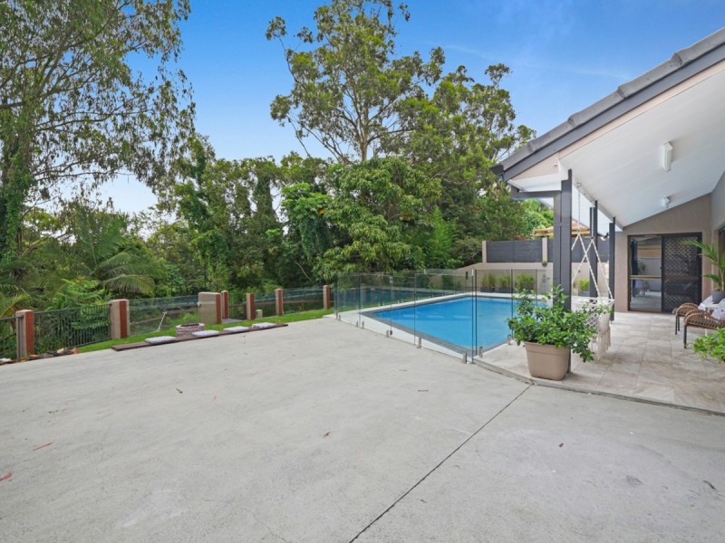 39 Bartlett Avenue, Nerang QLD 4211