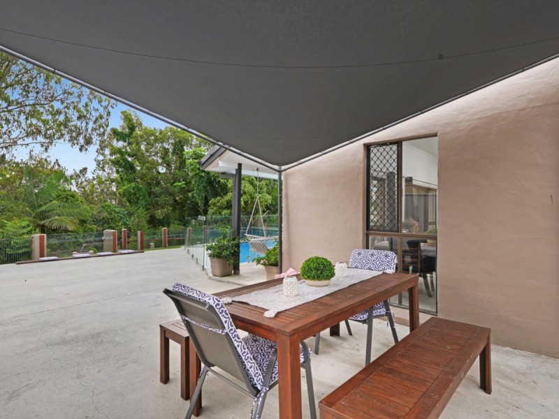39 Bartlett Avenue, Nerang QLD 4211
