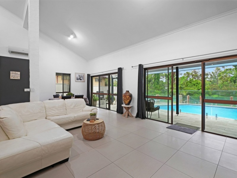 39 Bartlett Avenue, Nerang QLD 4211
