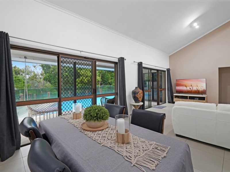 39 Bartlett Avenue, Nerang QLD 4211