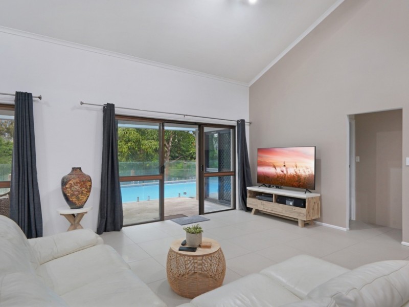 39 Bartlett Avenue, Nerang QLD 4211