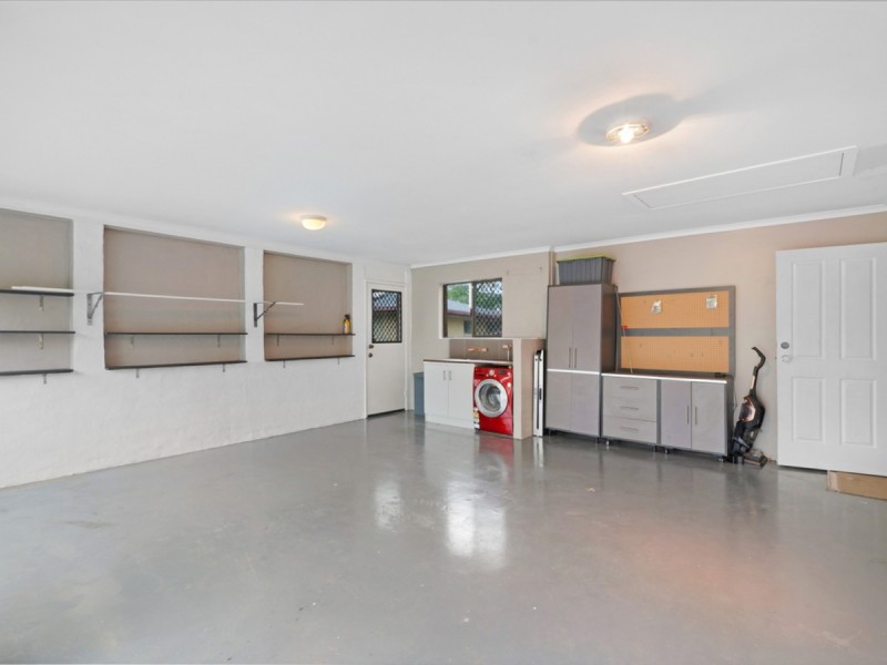 39 Bartlett Avenue, Nerang QLD 4211