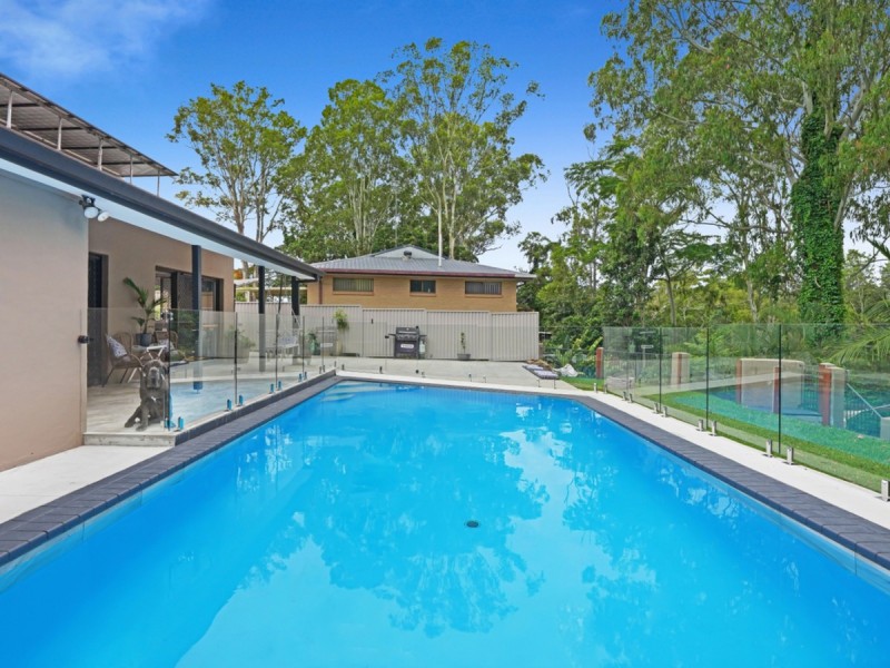 39 Bartlett Avenue, Nerang QLD 4211