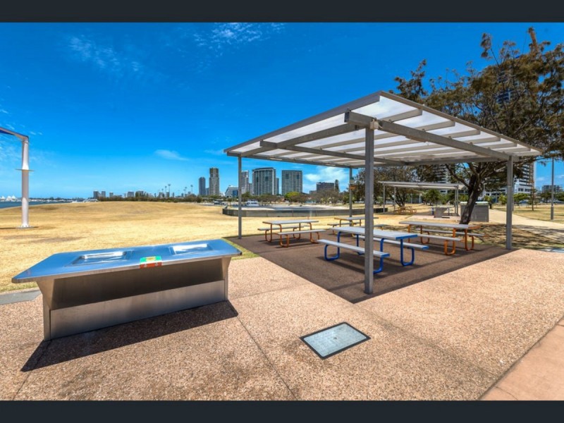 205/132 Marine Parade, Southport QLD 4215
