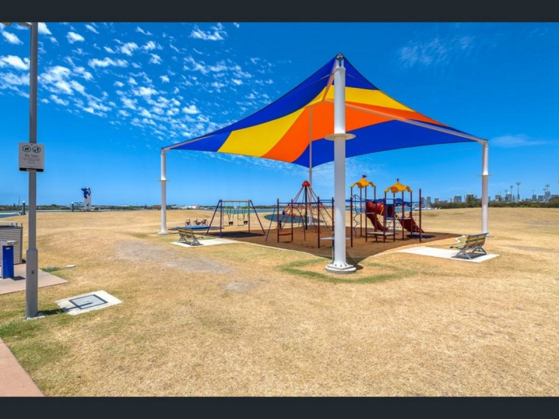205/132 Marine Parade, Southport QLD 4215