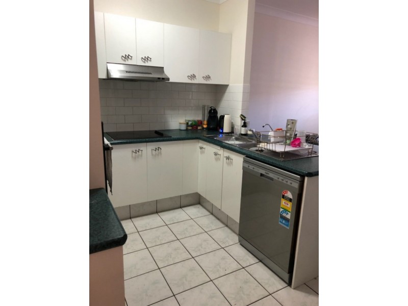 2/66 Stevens Street, Southport QLD 4215