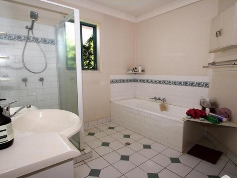 2/66 Stevens Street, Southport QLD 4215