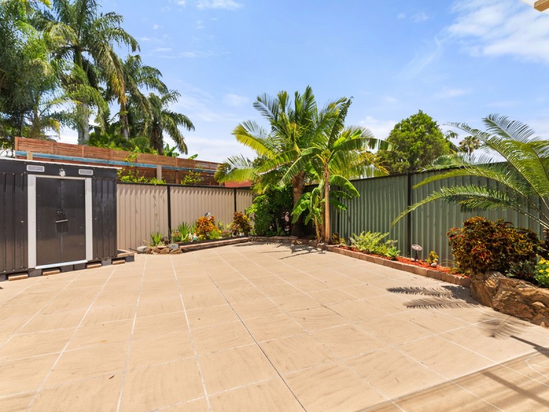 2/4 Telopea Street, Labrador QLD 4215