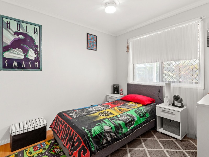 2/4 Telopea Street, Labrador QLD 4215