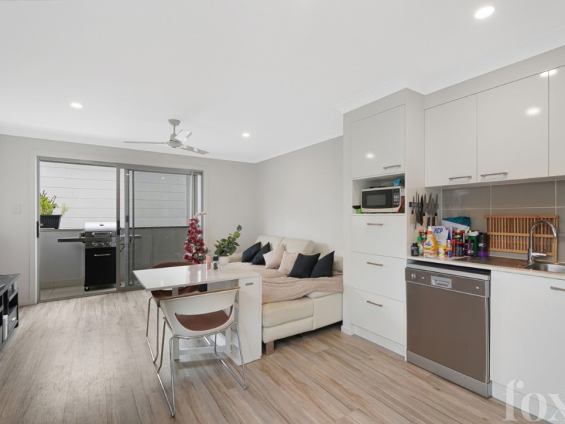 3/123 Falconer Street, Southport QLD 4215