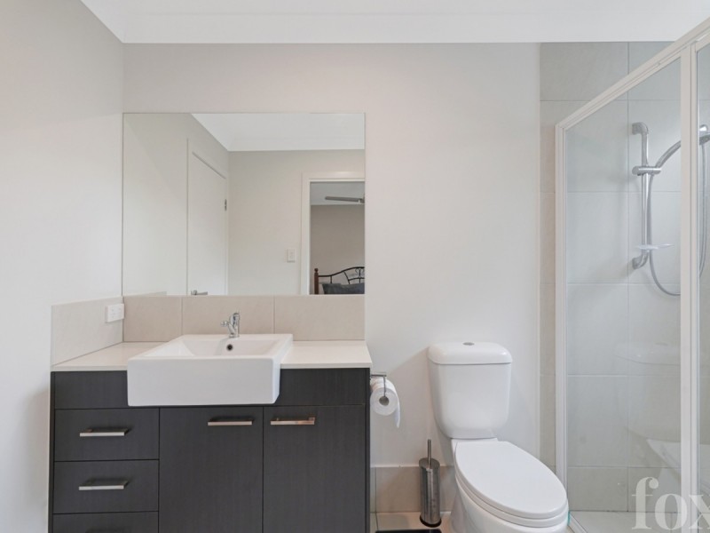 3/123 Falconer Street, Southport QLD 4215