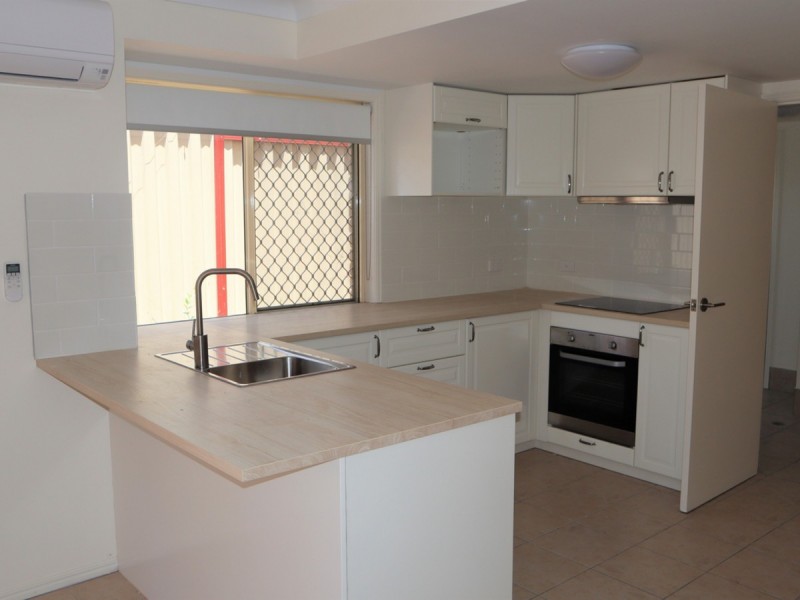 1/106 Pohlman Street, Southport QLD 4215