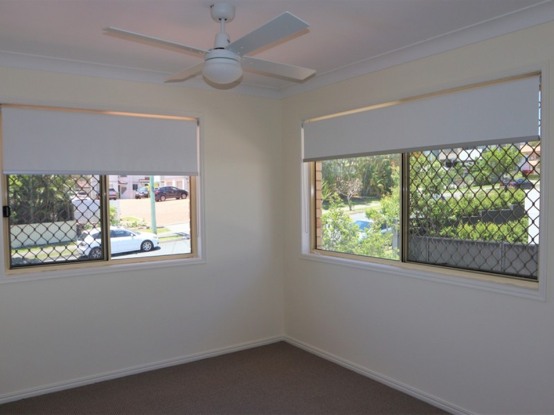 1/106 Pohlman Street, Southport QLD 4215