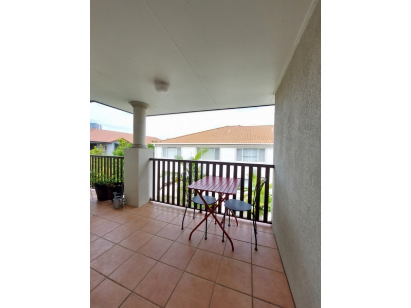 12/13-15 Johnston Street, Southport QLD 4215