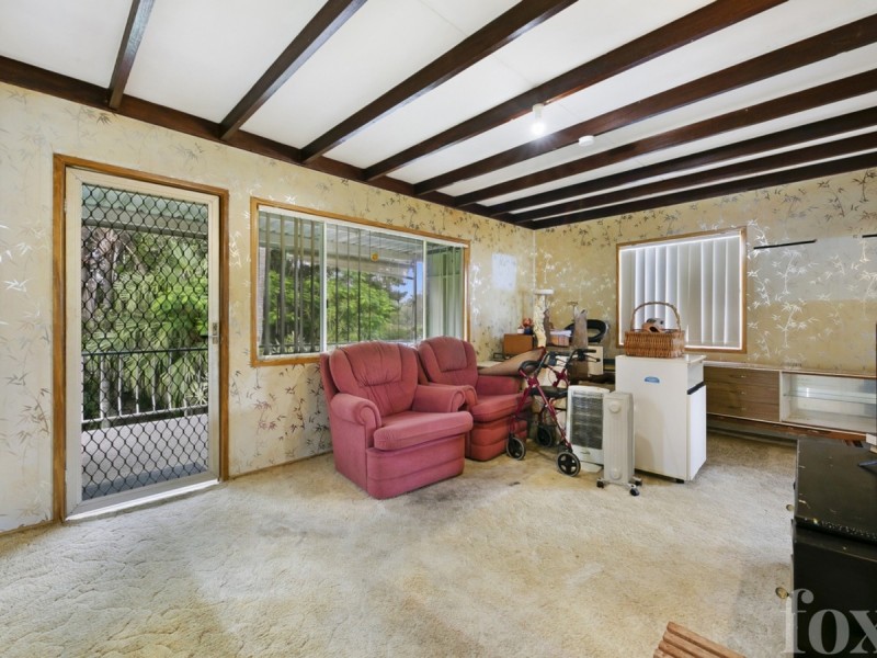 85 Robert Street, Labrador QLD 4215