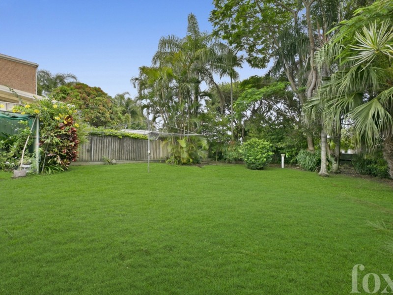 85 Robert Street, Labrador QLD 4215