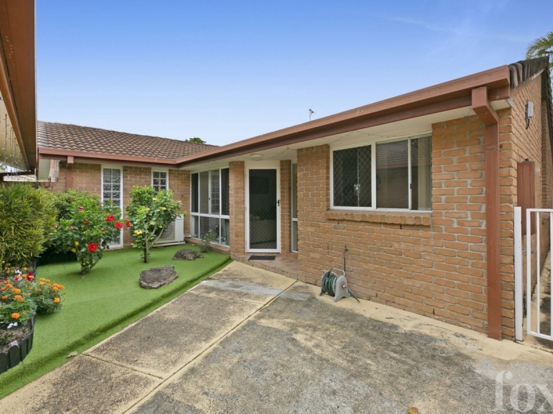 2/24 Freeman Street, Labrador QLD 4215