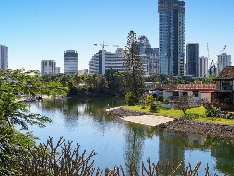 3/47 Hooker Boulevard, Broadbeach Waters QLD 4218